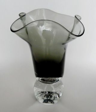 Vtg Erickson MCM Smoke Glass Ruffled Vase Controlled Bubble Paperweight Base 2