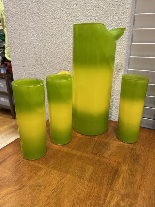 Vintage Blendo Mid - Century Modern Pitcher And 3 Glasses Yellow Green