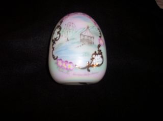 Vintage Fenton Large 4 1/2 " Signed 1991 Hand Painted Egg With Sticker.