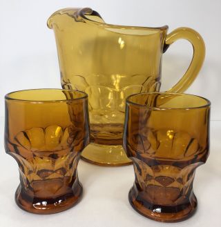Viking Art Glass Amber Georgian Pattern Lipped Pitcher And Two Juice Glasses