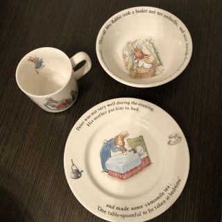 Wedgwood Of Etruria & Barlaston Peter Rabbit Plate Dish Bowl Mug 3 Pc Child Set