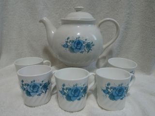 Corelle Coordinates Blue Velvet Rose 5 Cup Stoneware Tea Pot With 5 Corning Cups