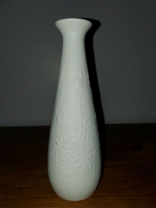 Alboth And Kaiser White Matte Mid Century Vintage 10” Vase - Bavaria