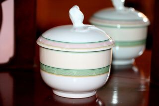 Wedgwood English Cottage Peppermint Covered Sugar Bowl Pink Green Zig Zags