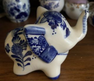 Lovely Delft Hand Painted Elephant Ceramic Blue Flowers Windmill