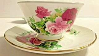 Golden Crown Fine Bone China England 2 Cups & Saucers Red Roses Made In England
