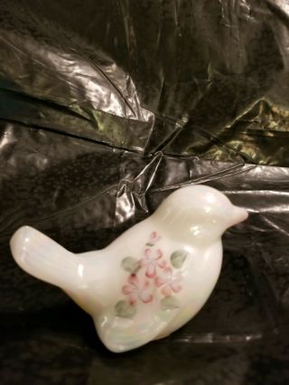 Fenton Glass Bird Glossy Finish White W\pink Flowers