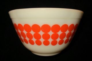 Vintage Pyrex 1.  5 Pint Orange Polka Dot Mixing Bowl 401 No Fade Bright Shiny Nm