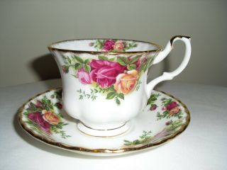 Royal Albert Tea Cup And Saucer,  Old Country Roses