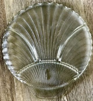 Vintage Clear Glass Sea Shell Plate Serving Tray Scalloped Edge Beach Ocean Dish 3
