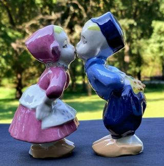 Vintage Kissing Dutch Boy And Girl Dolls Ceramic Figurines
