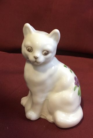 Fenton Snow Cat /kitten With Hand Painted Violets & Leaves.  Painted By Kim Blake