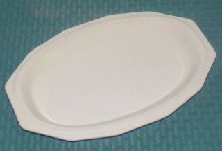 Early Pfaltzgraff Usa Heritage White 12 1/8 " X 7 3/4 " Oval Platter 7h Castle Mk