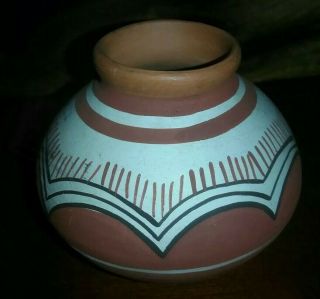 Hand Crafted Quibor Lara Painted Terra Cotta Clay Pottery 2.  5” Tall Vase Vzla