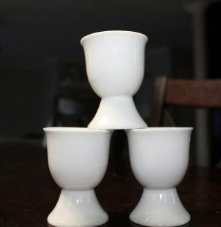 Set Of 3 White Porcelain Egg Holder Cups Easter Décor Unbranded