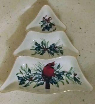 Lenox Winter Greetings Tree Divided Server Red Cardinal Holly & Spruce Tree