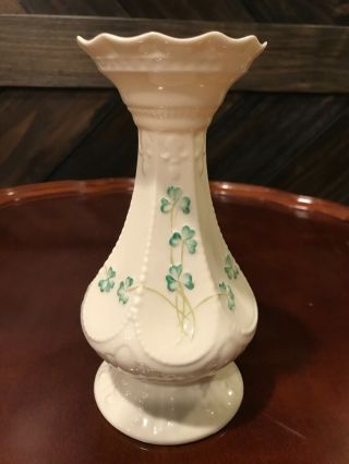 Belleek Porcelin Ireland Shamrock Island Vase 8.  5” - Collectors 