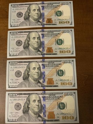 2 - STAR NOTES 2009 UNC,  ONE HUNDRED DOLLAR BILL ' S in SEQUENCE 2