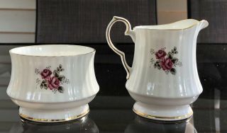 Royal Windsor Fine English Bone China Creamer & Open Sugar Pink Cottage Roses 3