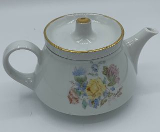 Bareuther Waldsassen Bavaria Germany Porcelain Tea Pot Flower Design Gold Trim