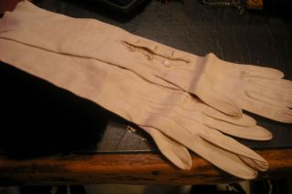 Marilyn Monroe Owned & Worn Long White Soft Leather Gloves From Studio Costumer
