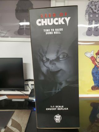 SEED OF CHUCKY DOLL LIFE SIZE PROP TRICK OR TREAT STUDIOS DAMEGED BOX 2