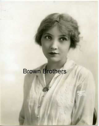 1920s Hollywood Innocent Bessie Love Schoolgirl Dbw Photo By Hartsook - Bb
