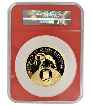 2017 Donald Trump 45th US President Gold 1 oz Proof Coin NGC PF70 Ultra Cameo 2