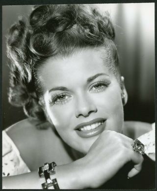Janis Paige In Stunning Close - Up Portrait Vintage 1940s Photo By Morgan