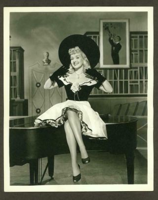 Betty Grable Portrait Photo Double Weight 1940s
