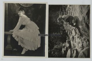 1920s Hollywood Actress Winsome Bessie Love W/guitar Dbw Photos (2) Witzel - Bb