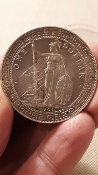 1901 B Hong Kong Great Britain Trade Dollar Silver Crown 2