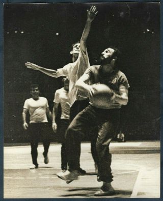 Korda President Fidel Castro Private Basketball Match Cuba 1968 Vtg Photo Y44