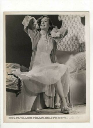 Ann Shirley Goergous Alluring Sexy Leggy Pose 1945 Stunning Portrait Photo 375