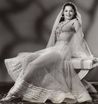 AQUANETTA busty leggy actress 1942 VINTAGE ORIG PHOTO cheesecake HAREM GIRL 2