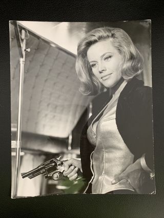 Honor Blackman—pussy Galore In Goldfinger—james Bond 007 - - 6 Glamour Photos