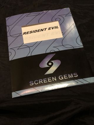 Resident Evil - Movie Press Kit With Slides And Press Book - Mills Jovovich