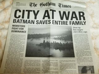 Batman The Dark Knight " Gotham Times " Vol 1 Promo Newspaper / Joker,  Two Face