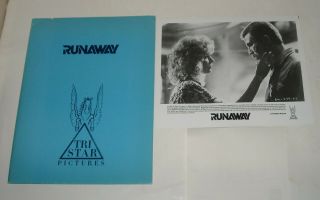 1984 Runaway Promo Movie Press Kit 11 Photos Tom Selleck Gene Simmons Thriller