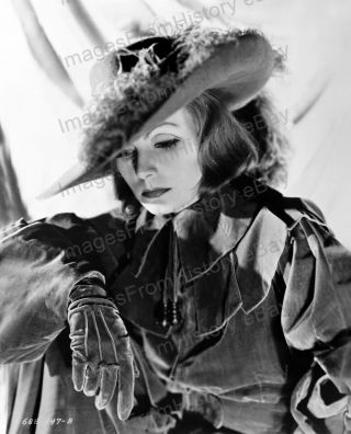 8x10 Print Greta Garbo Queen Christina 1933 554