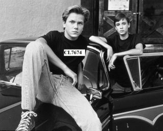 River Phoenix And Wil Wheaton Pose For A Portrait Photo