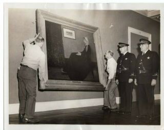 1954 Press Photo Most Famous Painting Whistler Police Lovre To Chicago Art 333