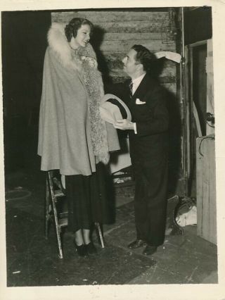 William Powell Candid Studio Set Vintage 1937 Press Snapshot Photo