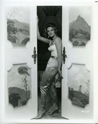Angie Dickinson Glamour Pose In Doorway Early 1960 