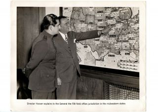 Director Hoover Explains How He Shaped The Fbi 1942 Orig Vtg Press Photo Y36