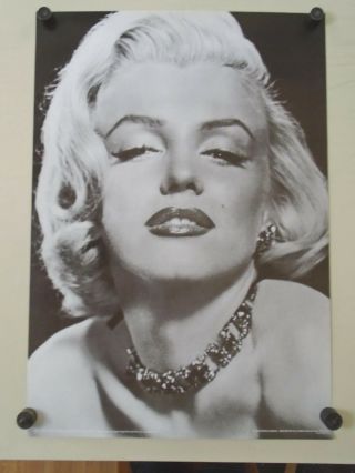 Marilyn Monroe - Vintage Poster 2522 / B&w - Cond.  X - Large - 27 X 39 "