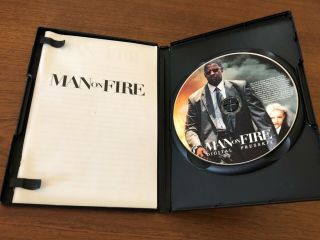 MAN ON FIRE Press Kit w/CD Rom & Booklet - DENZEL WASHINGTON,  DAKOTA FANNING 2