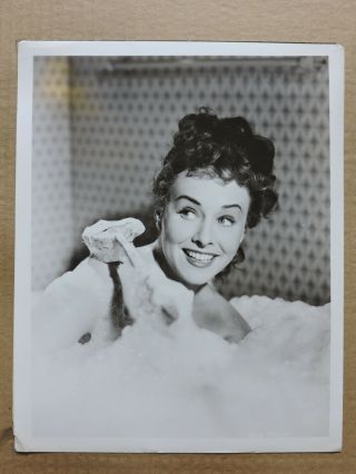 Paulette Goddard In A Bubble Bath Portrait Photo 1950 Anna Lucasta