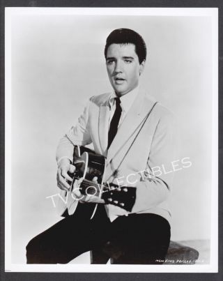 8x10 Photo Actor Singer Elvis Presley Singing With Guitar In Hand