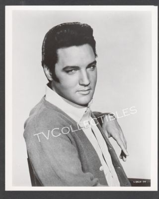 8x10 Photo Actor Singer Elvis Presley Headshot To The Side